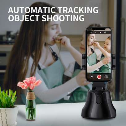 Apai Genie Auto Smart Shooting Gimbal with 360° Object Tracking Feature (Original : AGG)