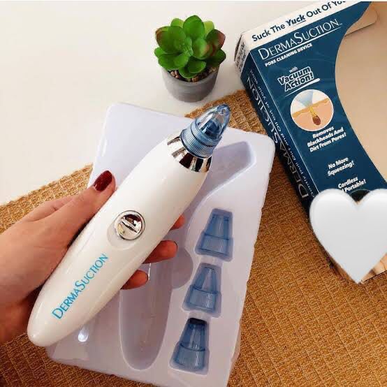 4 IN 1 DERMA VACUUM SUCTION BLACKHEAD/ACNE/OIL/PORE CLEANER